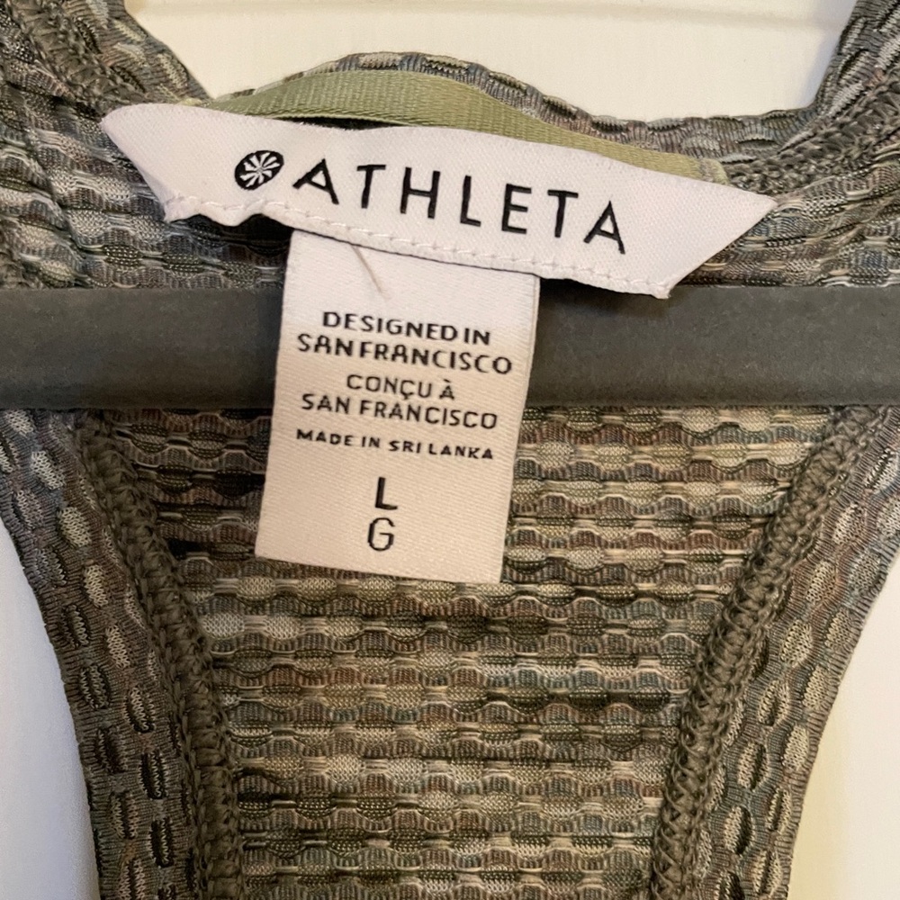 Athleta workout tank - Picture 4 of 4